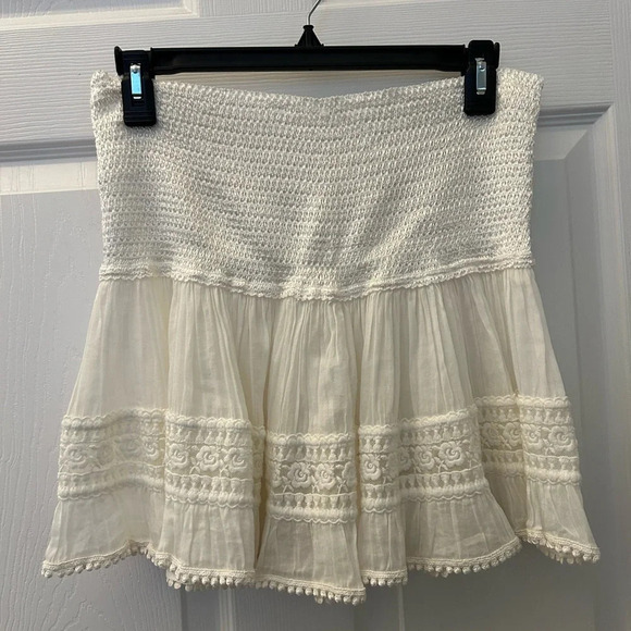 . SUNDAY ST. TROPEZ embroidered skirt in white sz M - Picture 1 of 9